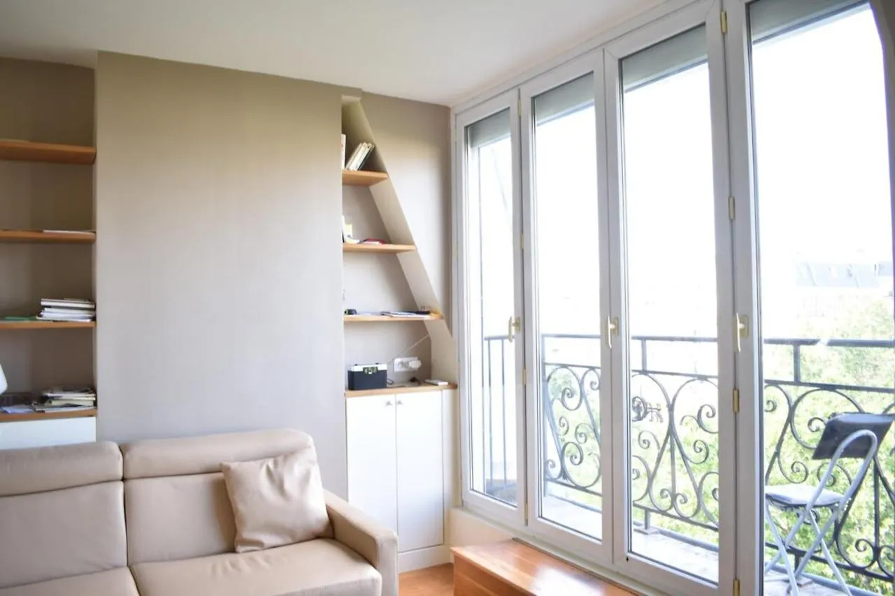 Fully Renovated Bright Studio With High View Paris Apartment