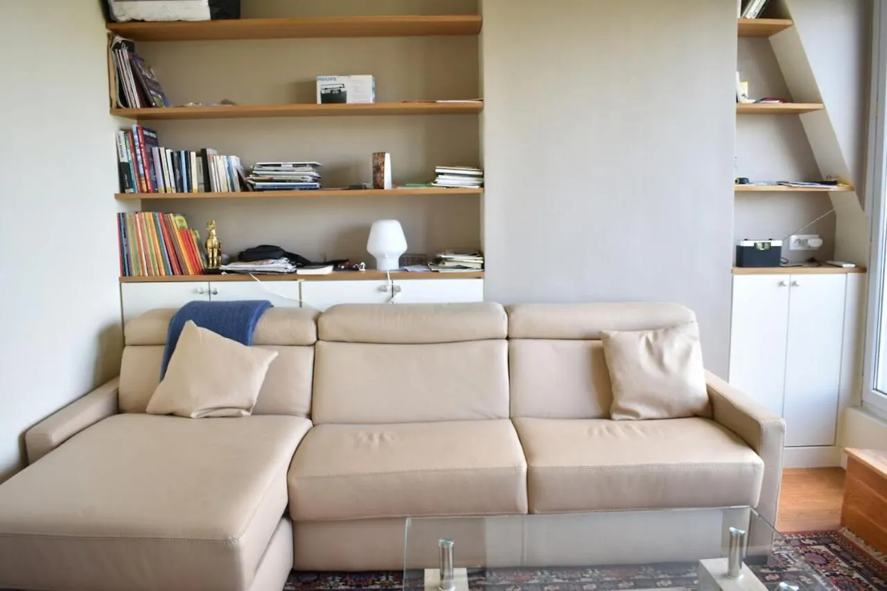 Apartment Fully Renovated Bright Studio With High View Paris